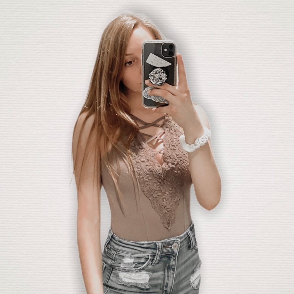 🌸3/$25: American Eagle Bodysuit